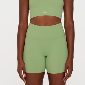 Limited edition GROW set active biker shorts (part of set)